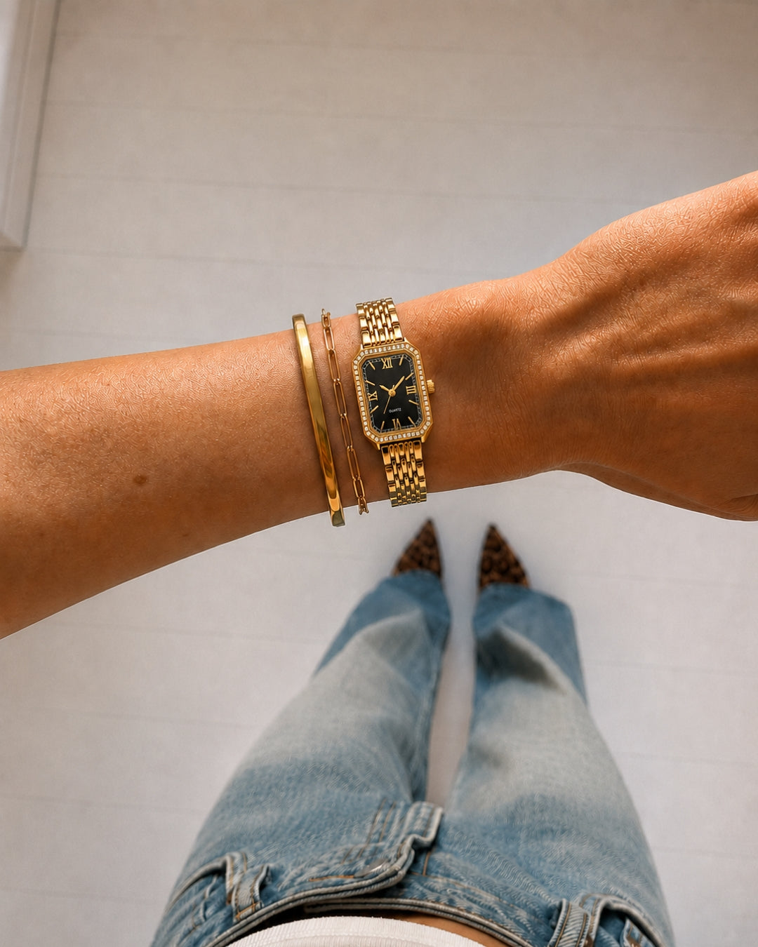Aven Ur - Gold / Black