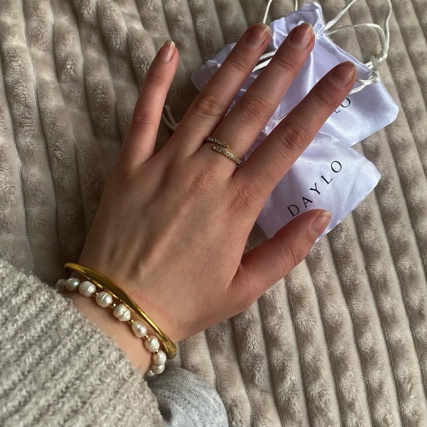 Avery Ring - Gold